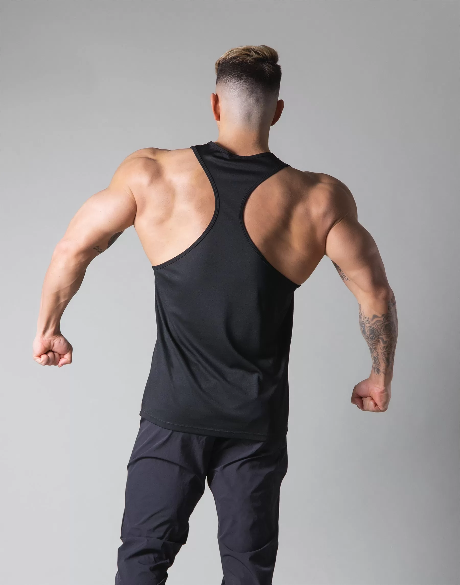 Back Mesh Stretch Training Tanktop - Black