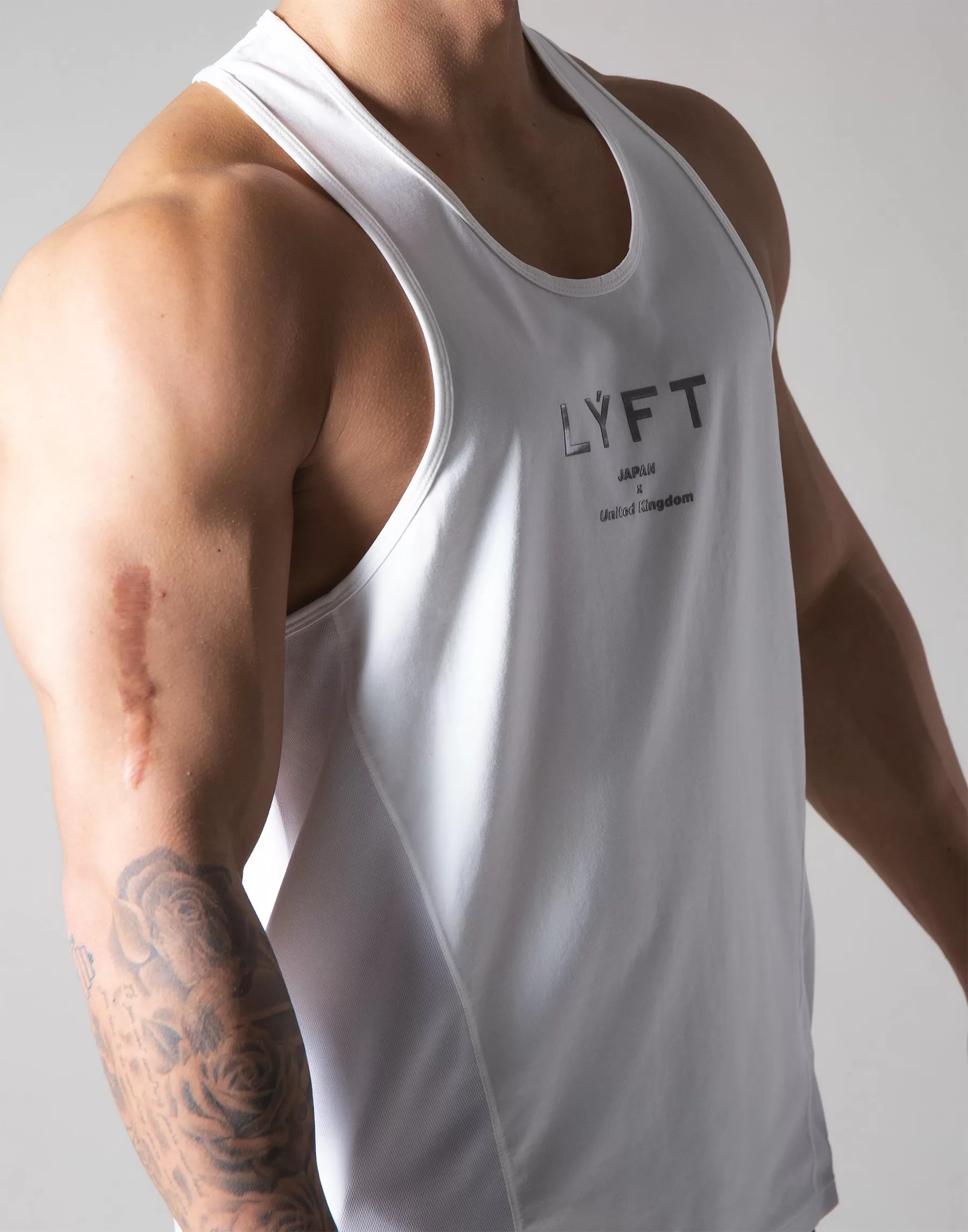 Back Mesh Stretch Training Tanktop - White