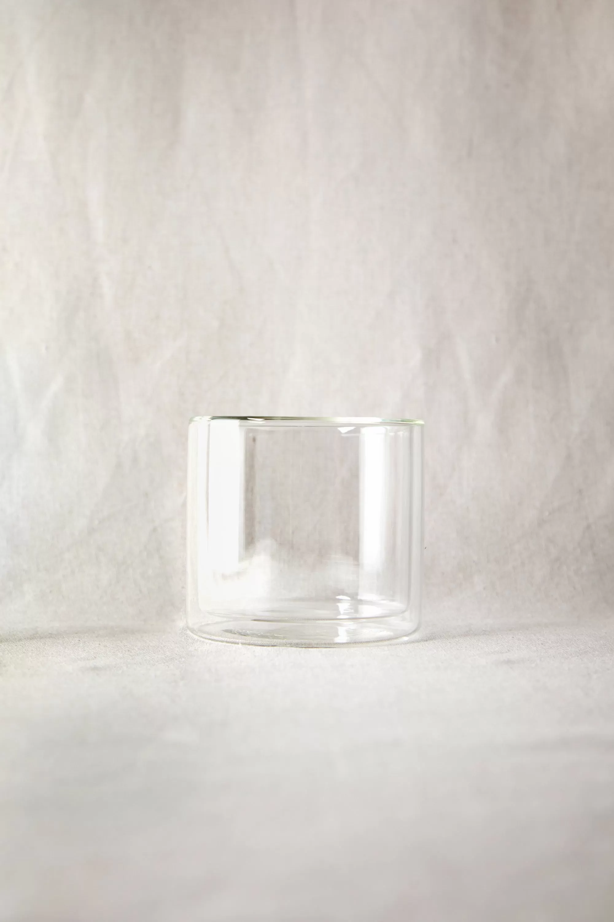 DOUBLE-WALLED GLASS