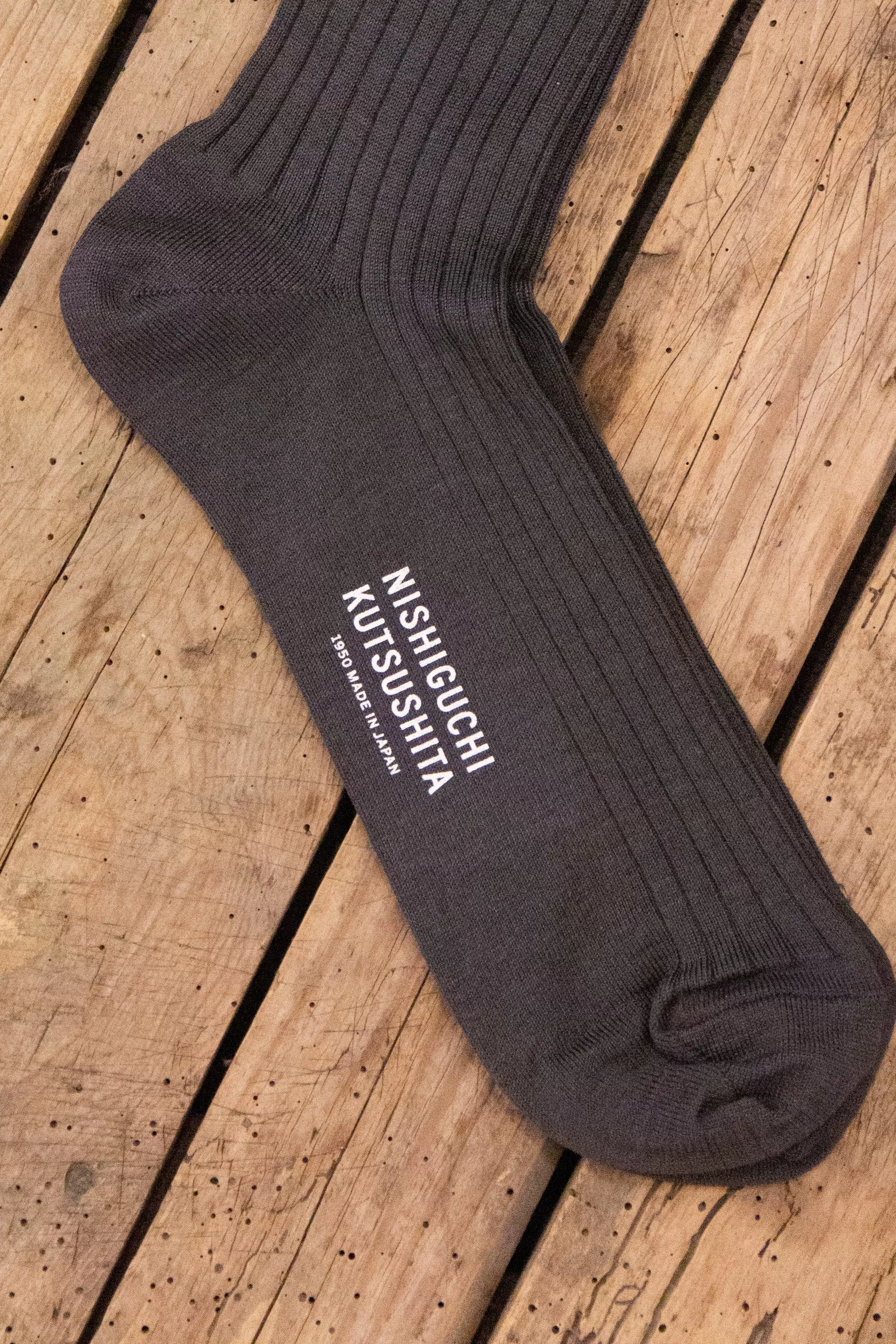 Nishiguchi Kutsushita, Silk Cotton Ribbed Socks, Charcoal