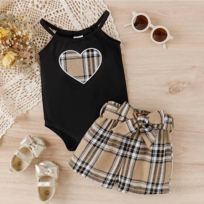 PP-2pcs Baby Girl Heart Embroidered Cami Romper and Plaid Belted Shorts Set PP78